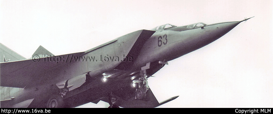 MiG-25RU