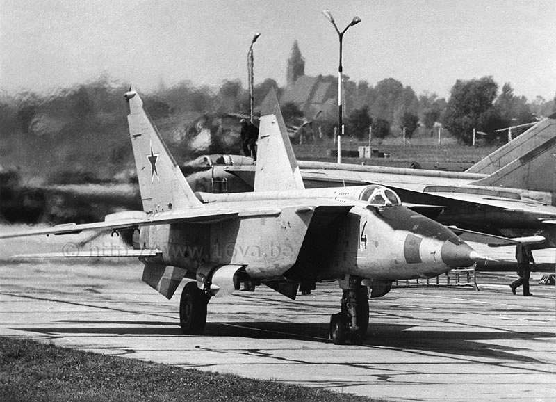 MiG-25RB.