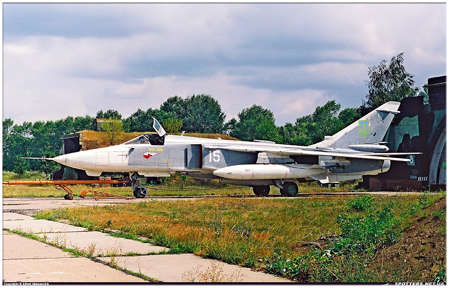 .Su-24MP '15'