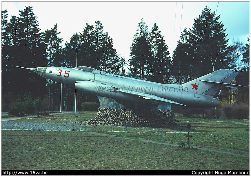 .Yak-27R