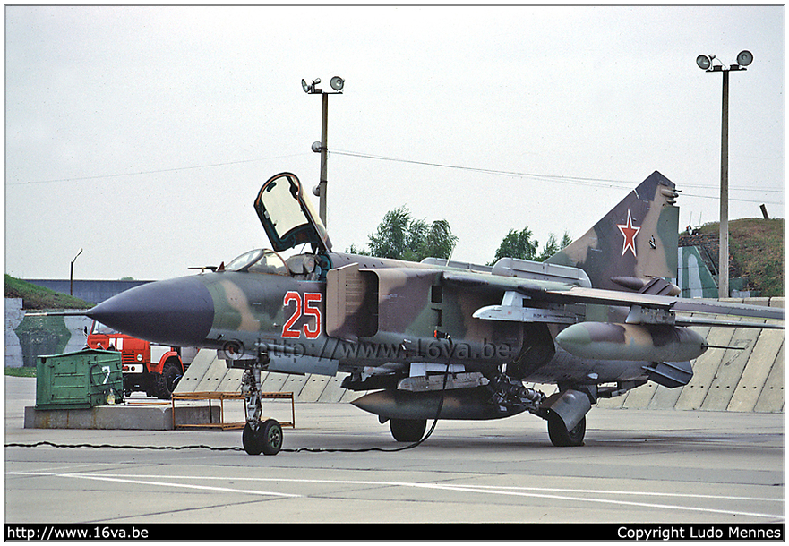 .MiG-23MLD '25'