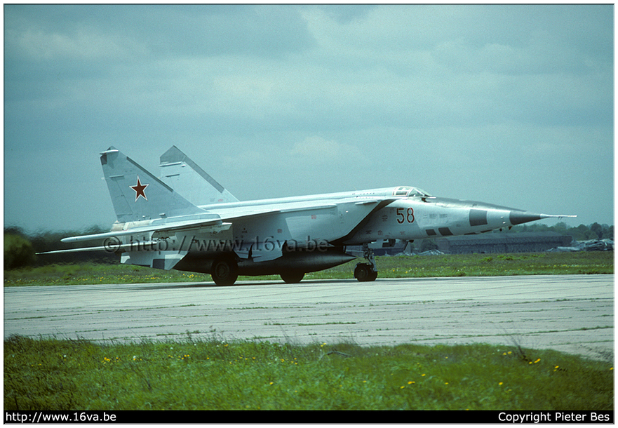 .MiG-25RBF '58'