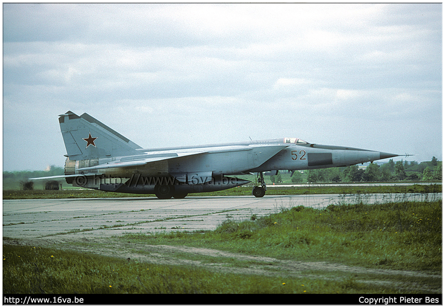 .MiG-25RBS '52'