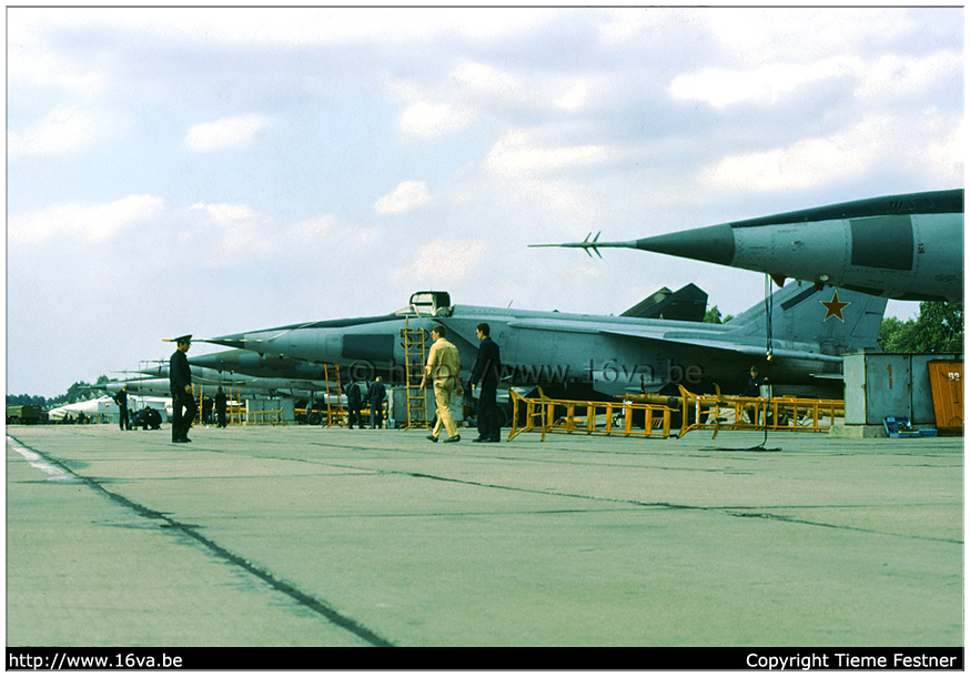 .MiG-25RBS '52'