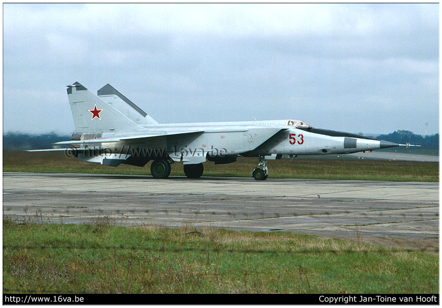 .MiG-25RBT '53'