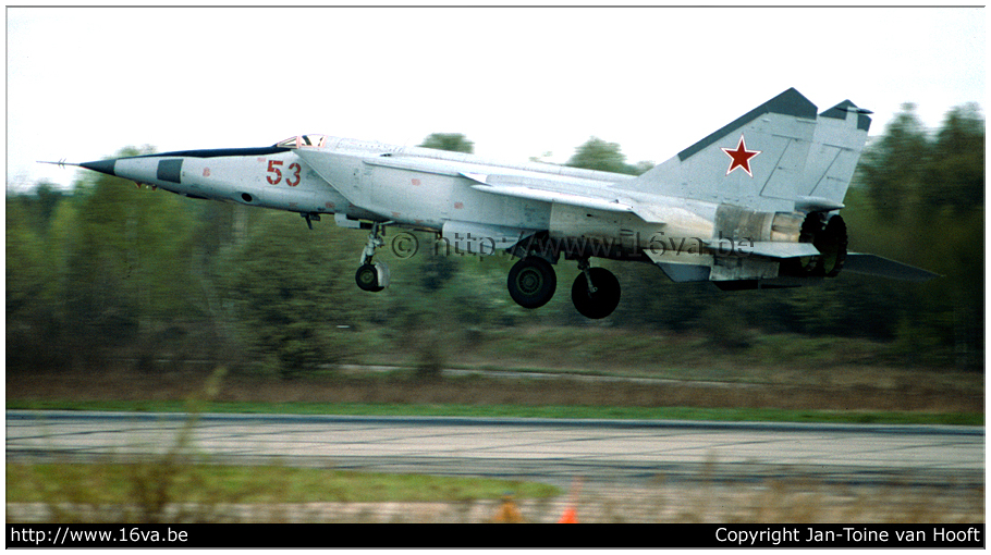 .MiG-25RBT '53'