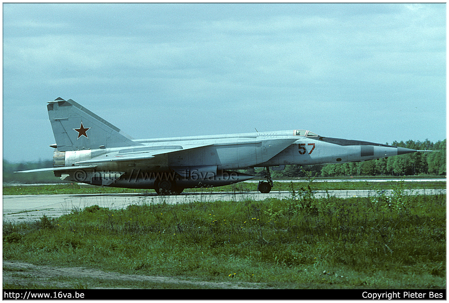 .MiG-25RBT '57'