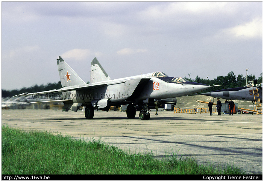 .MiG-25RU '02'