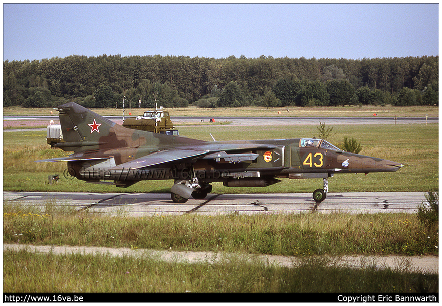 .MiG-27D '43'