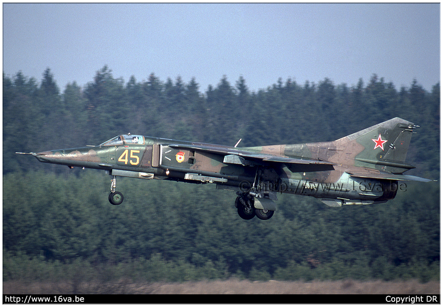 .MiG-27D '45'