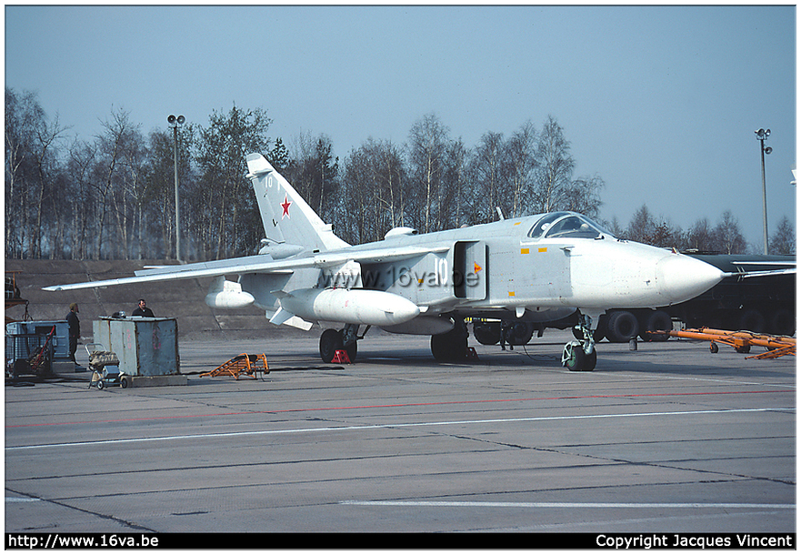 .Su-24MR '10'