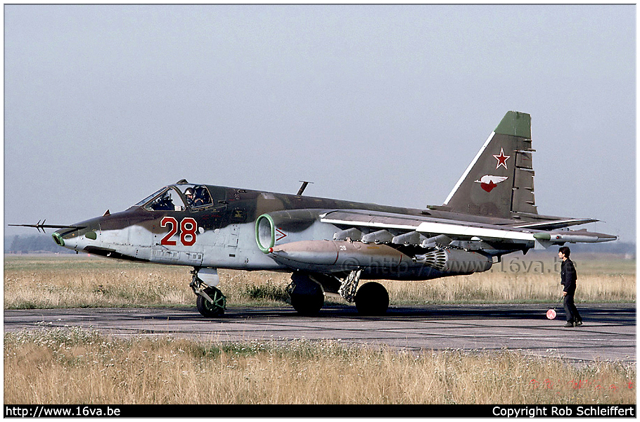 .Su-25 '28'