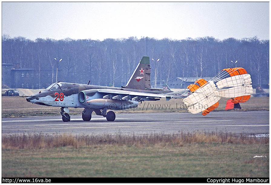 .Su-25 '28'