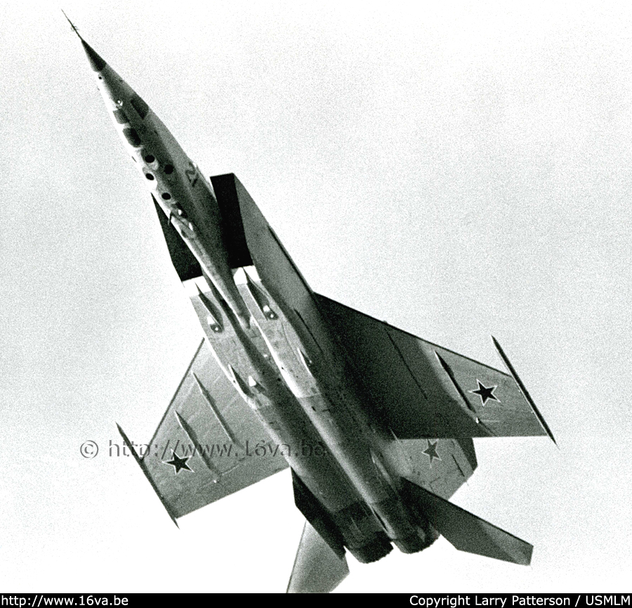 MiG-25RB