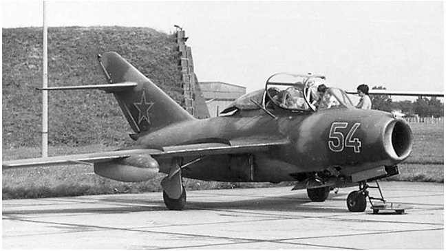 UTI MiG-15