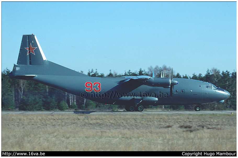 .An-12B '93'