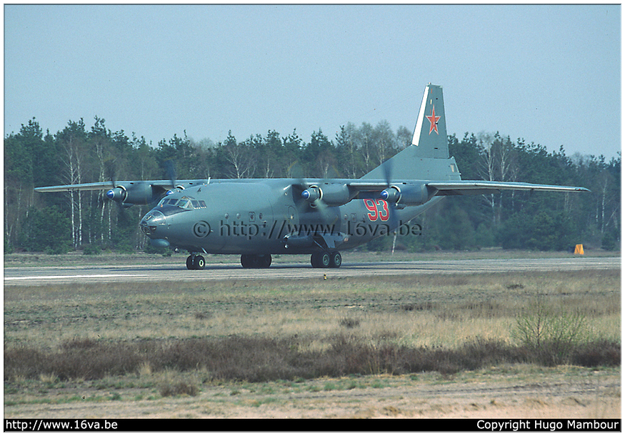 .An-12B '93'