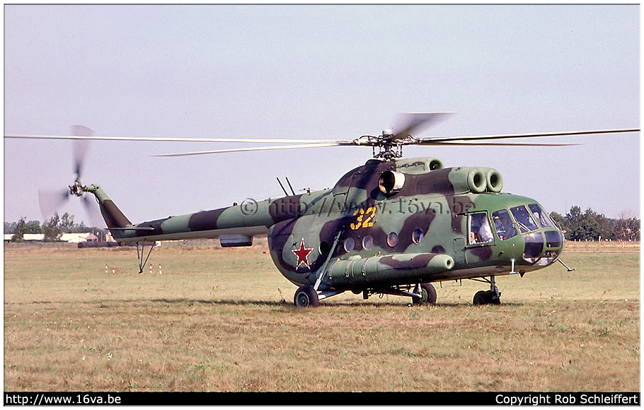 .Mi-8T '32'