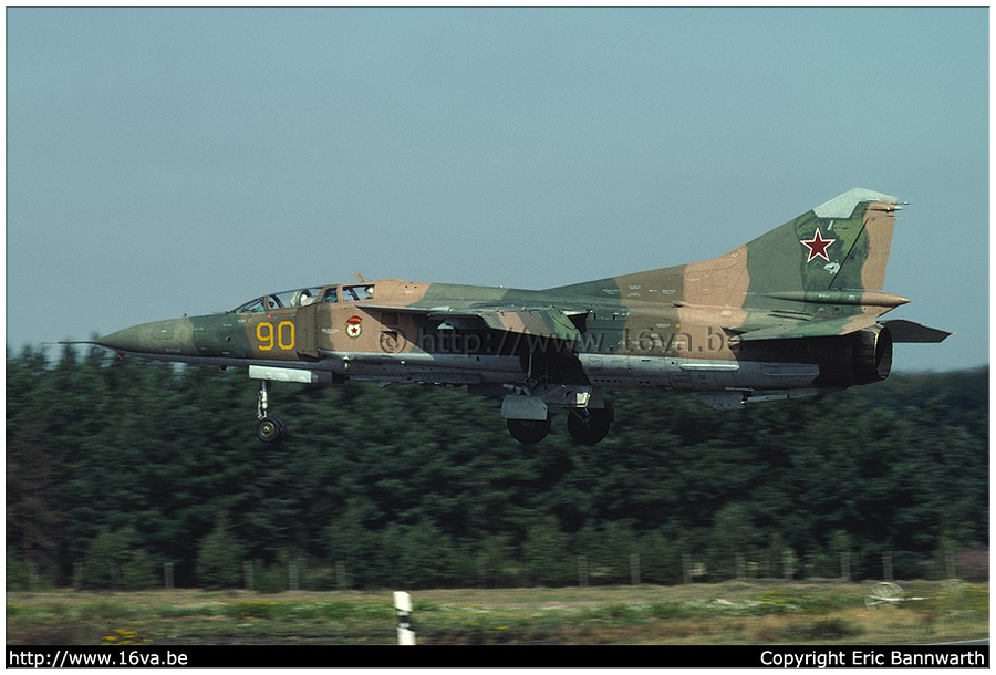 .MiG-23UB '90'