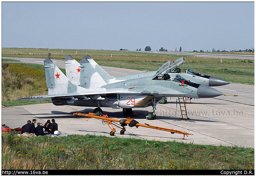 .MiG-29 '29-28'