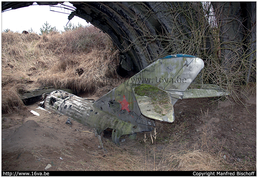 .MiG-17