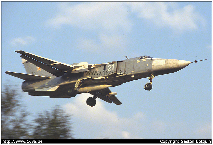 .Su-24MR '21' 