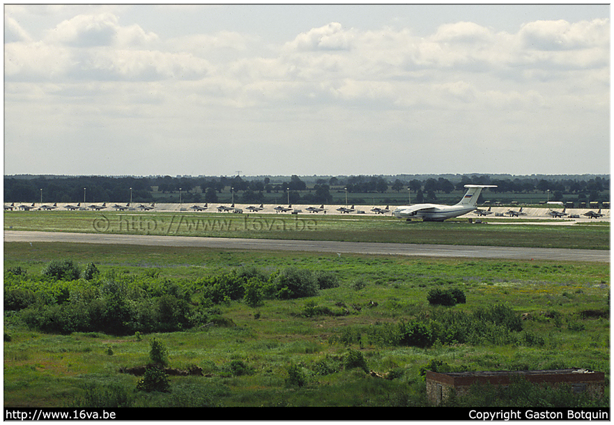.Demmin flightline